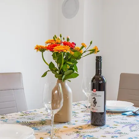 Kvarner Bay 4* - 1 & 3 Apartment *