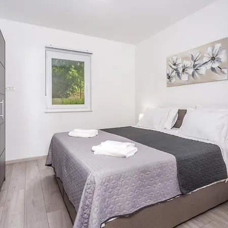 Kvarner Bay 4* - 1 & 3 *