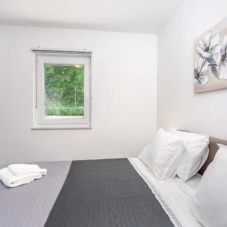 Kvarner Bay 4* - 1 & 3 Apartment *