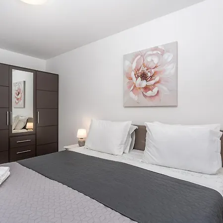 Apartment Kvarner Bay 4* - 1 & 3 *
