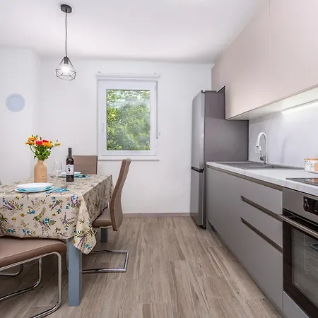 Kvarner Bay 4* - 1 & 3 Apartment
