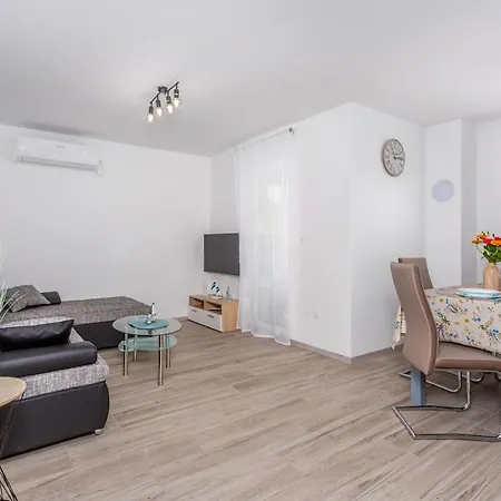 아파트 Kvarner Bay 4* - 1 & 3 리예카